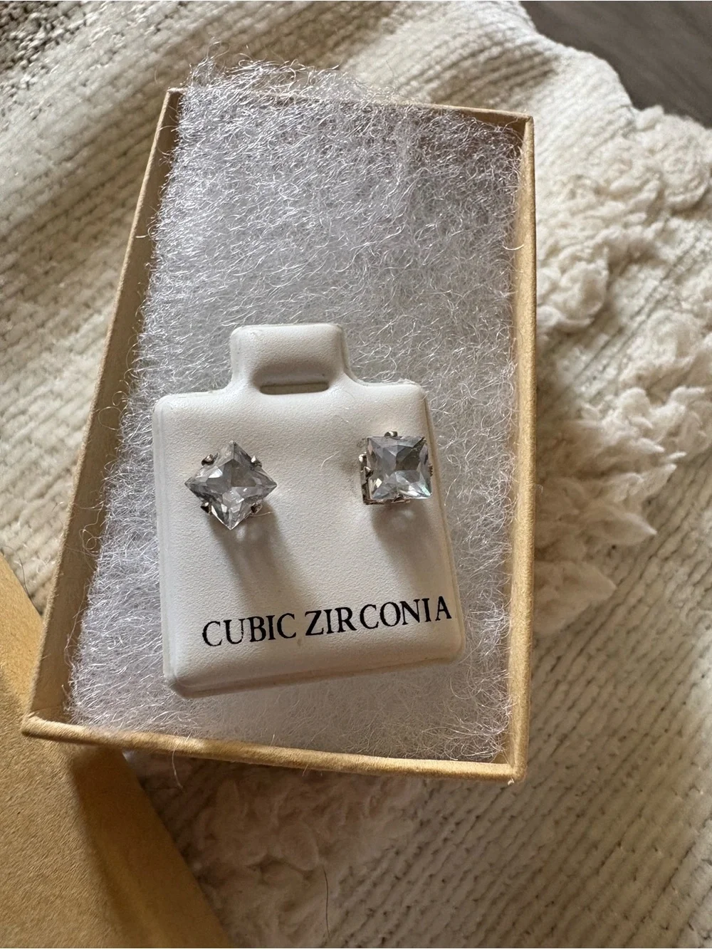 Gifted ❤️Cubic Zirconia Stud Earrings - Silver Tone 1 carat total